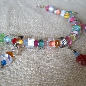 Bracelet of crystal and handmade glass beads